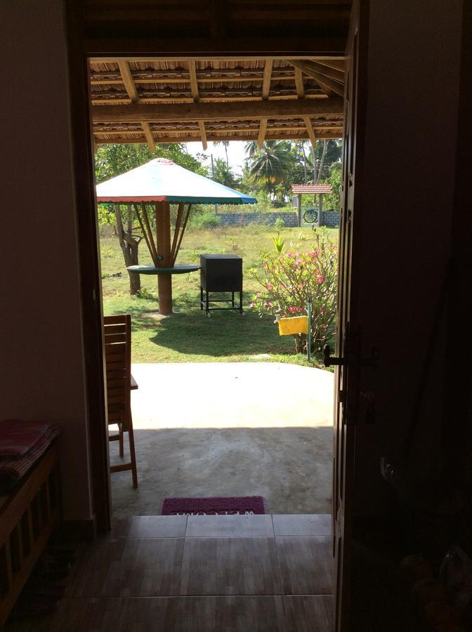 Apartamento Sunshine Cafe Tangalle Exterior foto